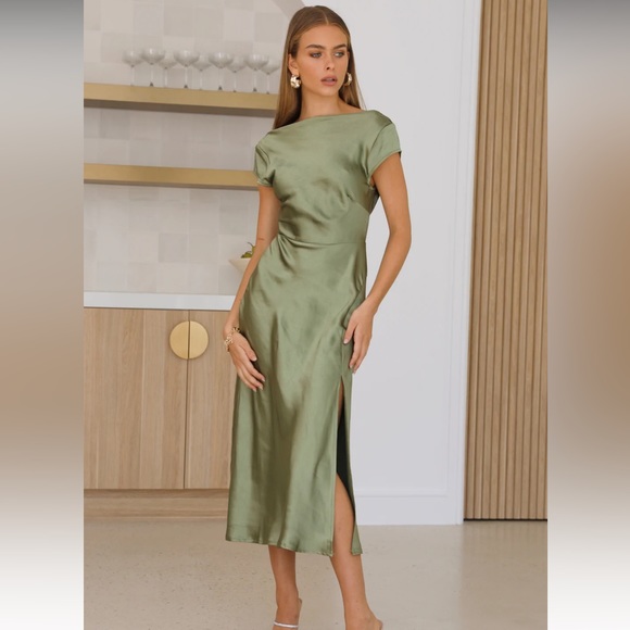 HELLO MOLLY Get In Formation Midi Dress Olive - Picture 3 of 5